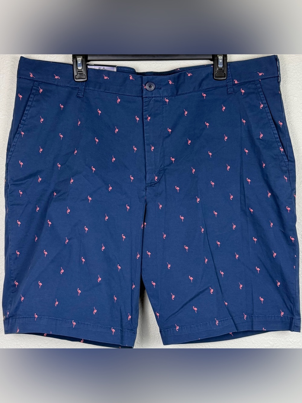 IZOD Advantage Performance Flamingo Print Shorts Mens 40  Stretch Flat Front NWT